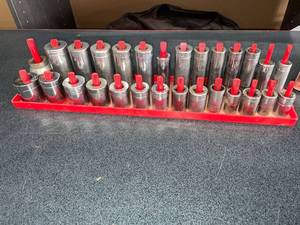 lot 1353 image: Craftsman sockets