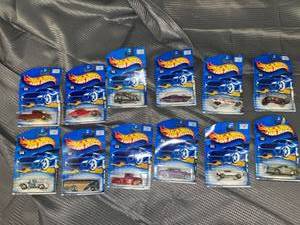 lot 1371 image: HotWheels collection all marked year 2000
