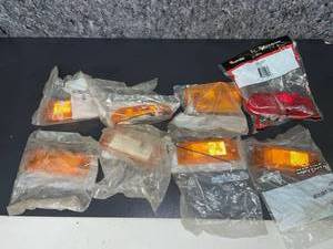 lot 1401 image: Brand new truck lights
