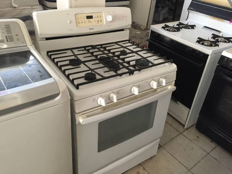 lot 3001 image: Kenmore 30 Freestanding Gas Range