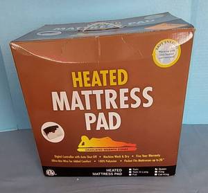 lot 32630 image: Biddeford Heated Mattress Pad, Queen