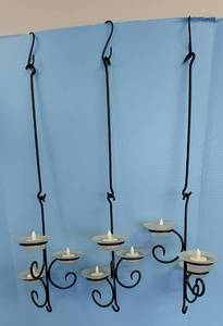 lot 32643 image: Set of 3 Candle, Tea Lite Sconce