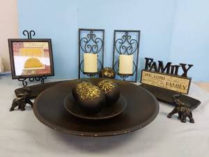 lot 32658 image: Home Decor