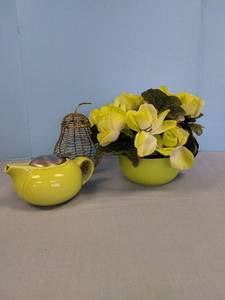 lot 32666 image: Green Teapot, Flower Bowl Decor