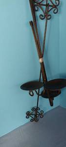lot 32691 image: Wall Mounted Holder