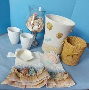 lot 32695 image: Sea Shell Bathroom Accessories