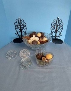 lot 32732 image: Peaceful Glass & Metal Display