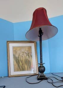 lot 32756 image: Floral Lamp & Matching Picture