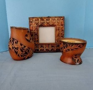 lot 32772 image: Really Cool Candle Decor