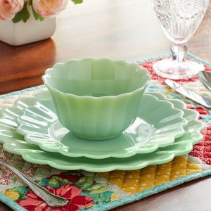 lot 3145 image: The Pioneer Woman Timeless Beauty 3-Piece Dinnerware Set, Jade