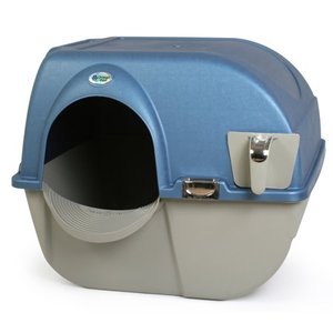 lot 3160 image: Omega Paw Large Elite Self-Cleaning Litter Box, Blue
