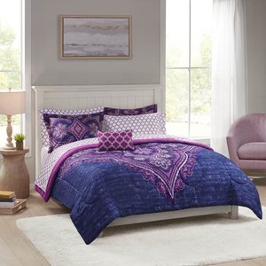 lot 3562 image: Mainstays Grace Medallion Purple Bed in a Bag Complete Bedding, Queen