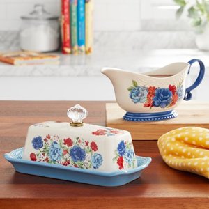 lot 3655 image: The Pioneer Woman Classic Charm 3-Piece Butter Dish & Gravy Boat Set