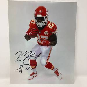 lot 43 image: Signed Kareem Hunt #27 Kansas City Chiefs 8x10 Photograph