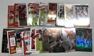 lot 163 image: Lot of 25 Kansas City Chiefs Tyreek Hill Football Cards - Prizm, Optic, Select - All Kansas City Chiefs Cards