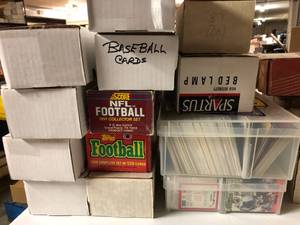 lot 191 image: Lot of 5,000 Unsearched Sports Cards - Many 80s and 90s cards