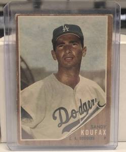 lot 257 image: Original 1962 Topps Sandy Koufax #5 Los Angeles Dodgers