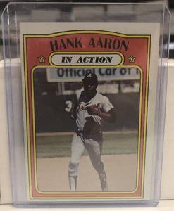 lot 269 image: Original 1972 Topps Hank Aaron In Action Baseball Card Atlanta Braves #300