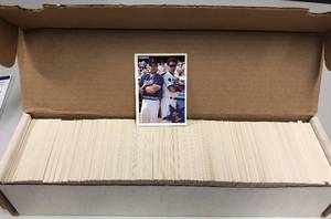 lot 289 image: Complete 1994 Fleer Baseball Trading Card Complete Set