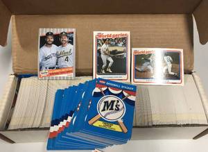 lot 291 image: Complete 1989 Fleer Baseball Trading Card Set - 660 Total Cards - Including Rookies of Ken Griffey Jr, John Smoltz, Randy Johnson, & Craig Biggio