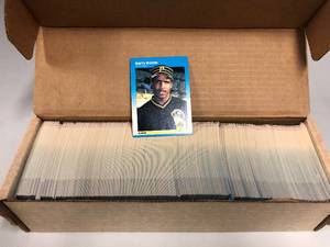 lot 296 image: Complete 1987 Fleer Baseball Card Set with Barry Bonds, Bo Jackson, Will Clark, Barry Larkin Rookie Cards