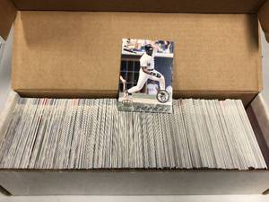lot 298 image: Complete 1994 Pacific Baseball Trading Card Complete Set #1-660