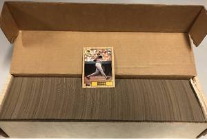 lot 308 image: Complete 1987 Topps Baseball Card Set - 792 Total Cards - Rookies of Barry Bonds, Bo Jackson, Will Clark, Barry Larken, Mark McGwire & More