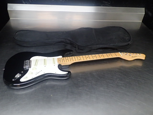 lot 198 image: Harmony Right-Handed Electric Guitar
