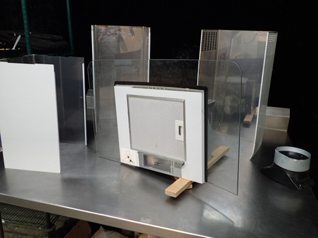 lot 203 image: Whirlpool Glass Range Hood