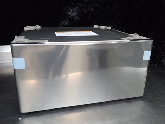 lot 210 image: LG WasherDryer Pedestal