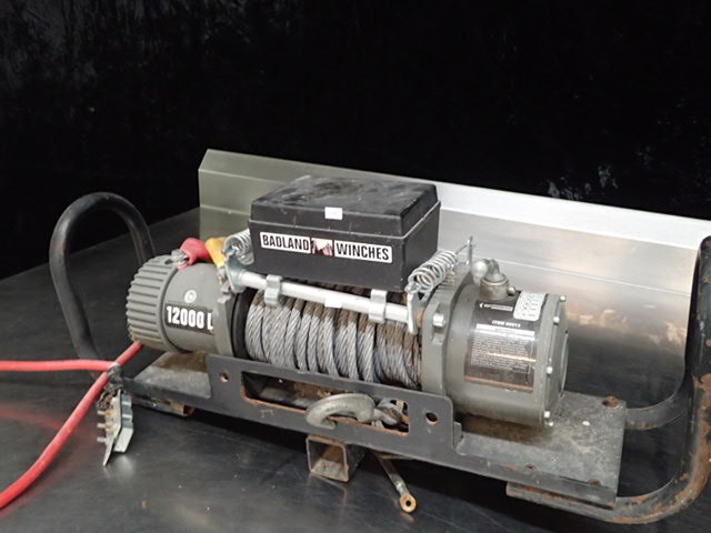 lot 227 image: 12000 lbs Badland Winch