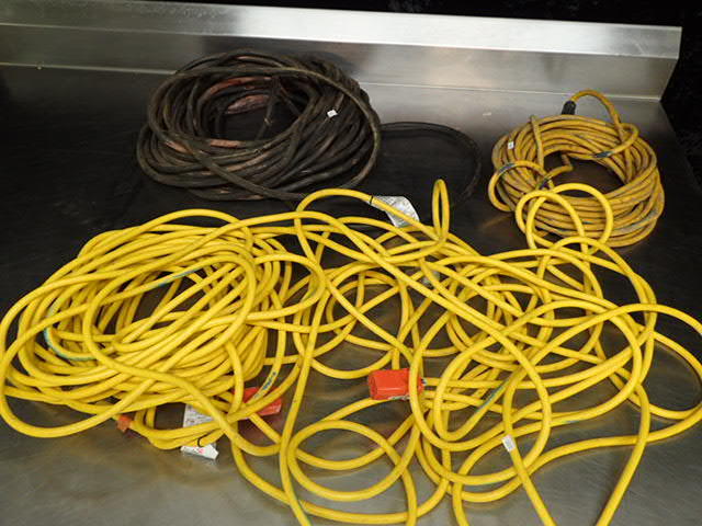 lot 233 image: Lot of Heavy Duty Extension Cords