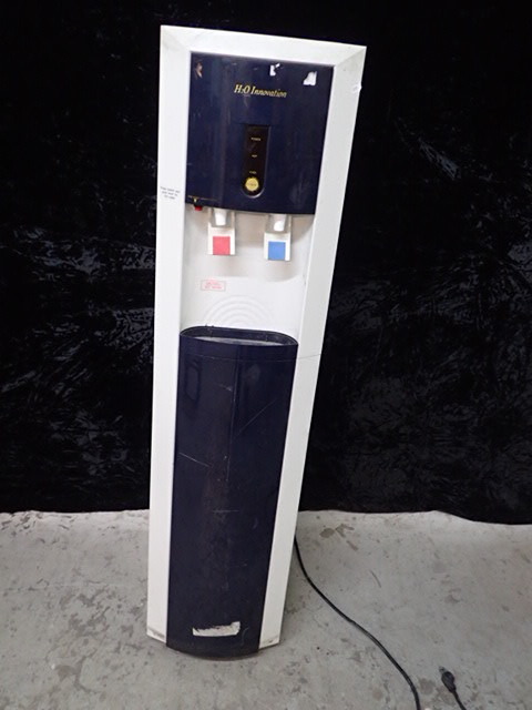 lot 241 image: H2O Innovation Water Dispenser