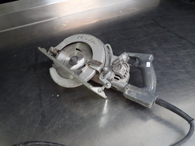 lot 248 image: SkilSaw Worm Drive Circular Saw