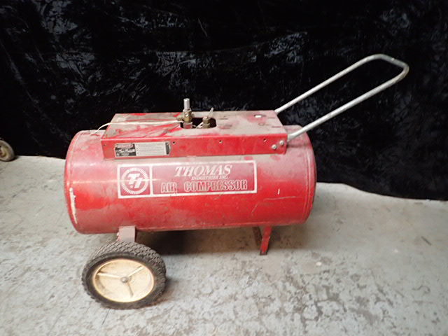 lot 254 image: Remanence of a Air Compressor