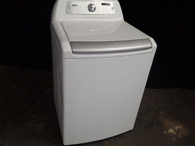 lot 104 image: Kenmore Residential Washing Machine