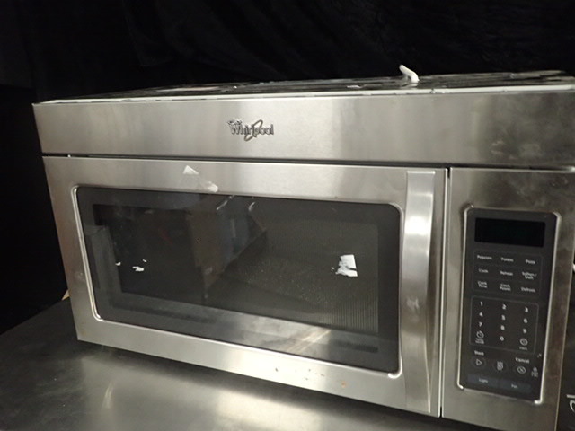 lot 125 image: Whirlpool Residential Microwave Oven w Exhaust