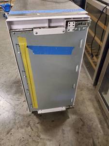 lot 6831 image: Sub Zero Ice Maker Model Number UC 151P