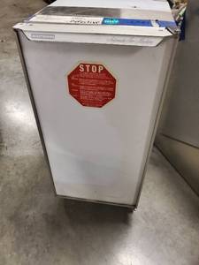 lot 6833 image: Scotsman Ice Maker Model Number DCE33PA 1SSD