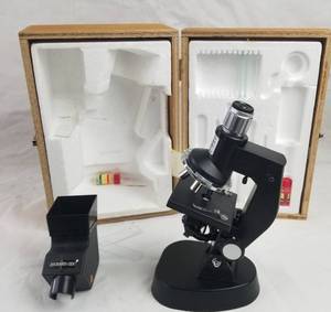 lot 4060 image: Microscope 150X - 1200X Zoom - w case and accessories