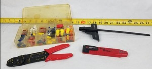 lot 4290 image: Wiring Kit - End Connectors and Crimper Tool - GB Inst. Electronic Stud Seeker Stud Finder