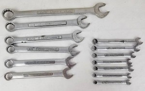 lot 4294 image: Big Set of Craftsman Wrenches