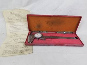 lot 4297 image: Craftsman Dial Caliper in Case