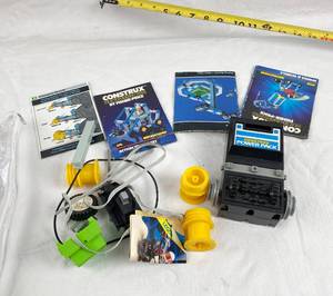 lot 4072 image: Fisher Price CONSTRUX&nbsp- See Photos for included pieces