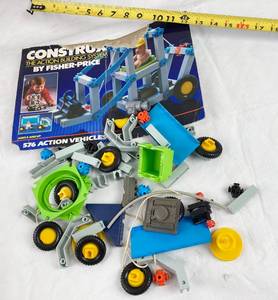 lot 4074 image: Fisher Price CONSTRUX - See Photos for included pieces