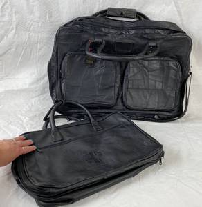 lot 4097 image: Leather Mens Case and Nice Computer Bag