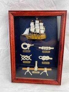 lot 4105 image: Nautical Decor Shadow Box w Sample Knots