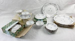 lot 4109 image: Vintage 4 Piece Place Setting (20 pcs total) of Johann Haviland Bavaria China Made in Germany - New in Original Packaging-Blue Garland Pattern
