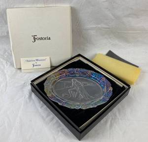 lot 4117 image: Stunning Fostoria American Milestones One Nation Under God w Original Packaging and Info Card