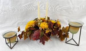 lot 4132 image: Beautiful Table Decor - Fancy Centerpiece and two Metal Candle Stands w candles